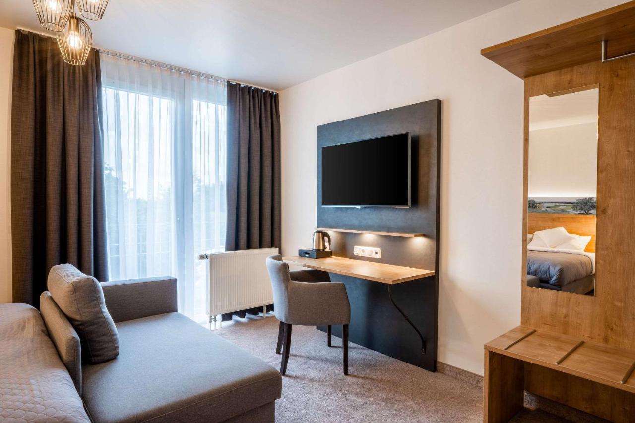 Quality Hotel y Suites Muenchen Messe Haar  Exterior foto